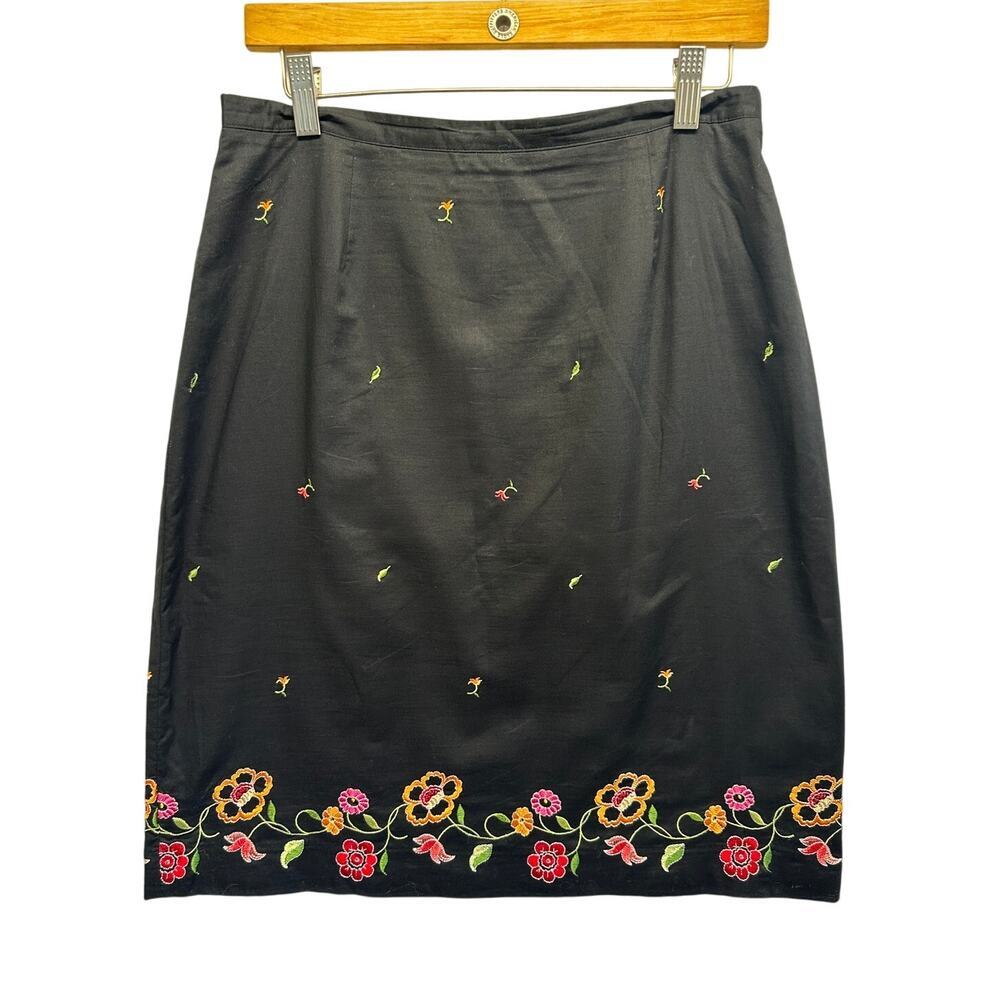 Casual Corner‎ Annex Black Embroidered Floral Cotton Pencil Skirt Size 8 Vintage